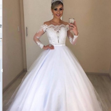 Chic Off-Shoulder V-Neck Fitted Lace Trimmed Ball Gown Wedding Dress
